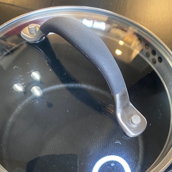 Viking Professional Nonstick Saucepan with Lid - Black - Picture 13 of 15